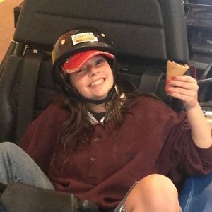 Meet your Posher, Kelly🌼🌼🌼